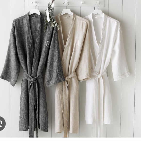 Pottery Barn Women's 100% Linen waffle robe - BEIGE / TAN - Picture 1 of 5